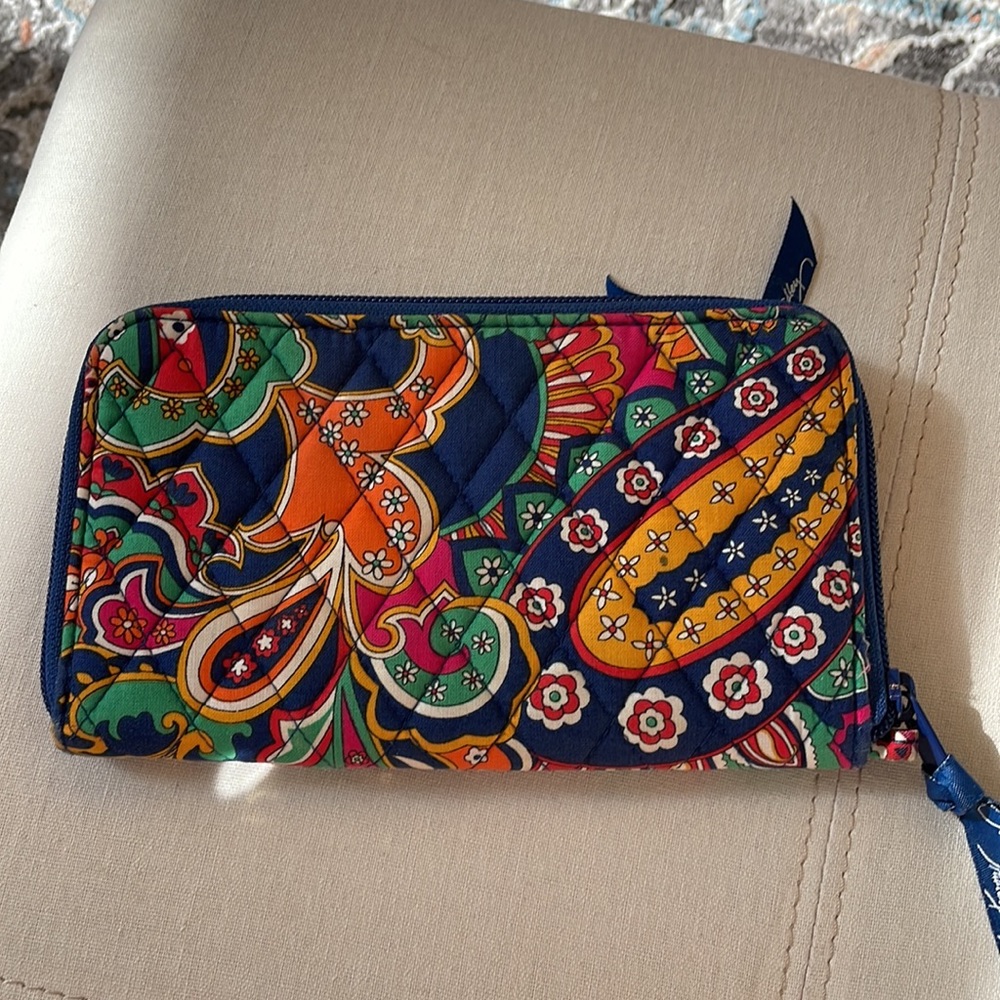 Vera Bradley wallet wristlet - Picture 2 of 6